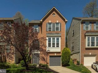 13904 Green Trails Ct, Centreville, VA 20121