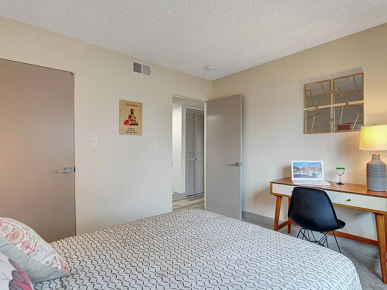 Namaste Apartments — Photo 28