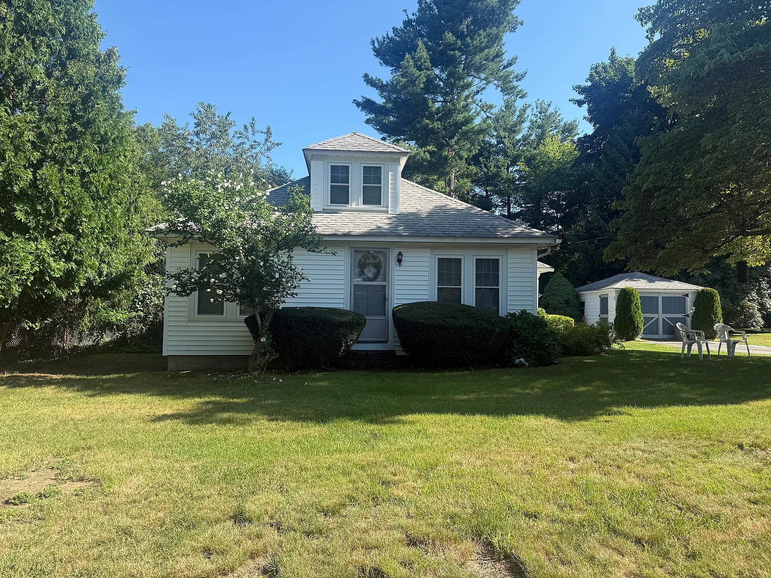 24 Fairfax St — Photo 2