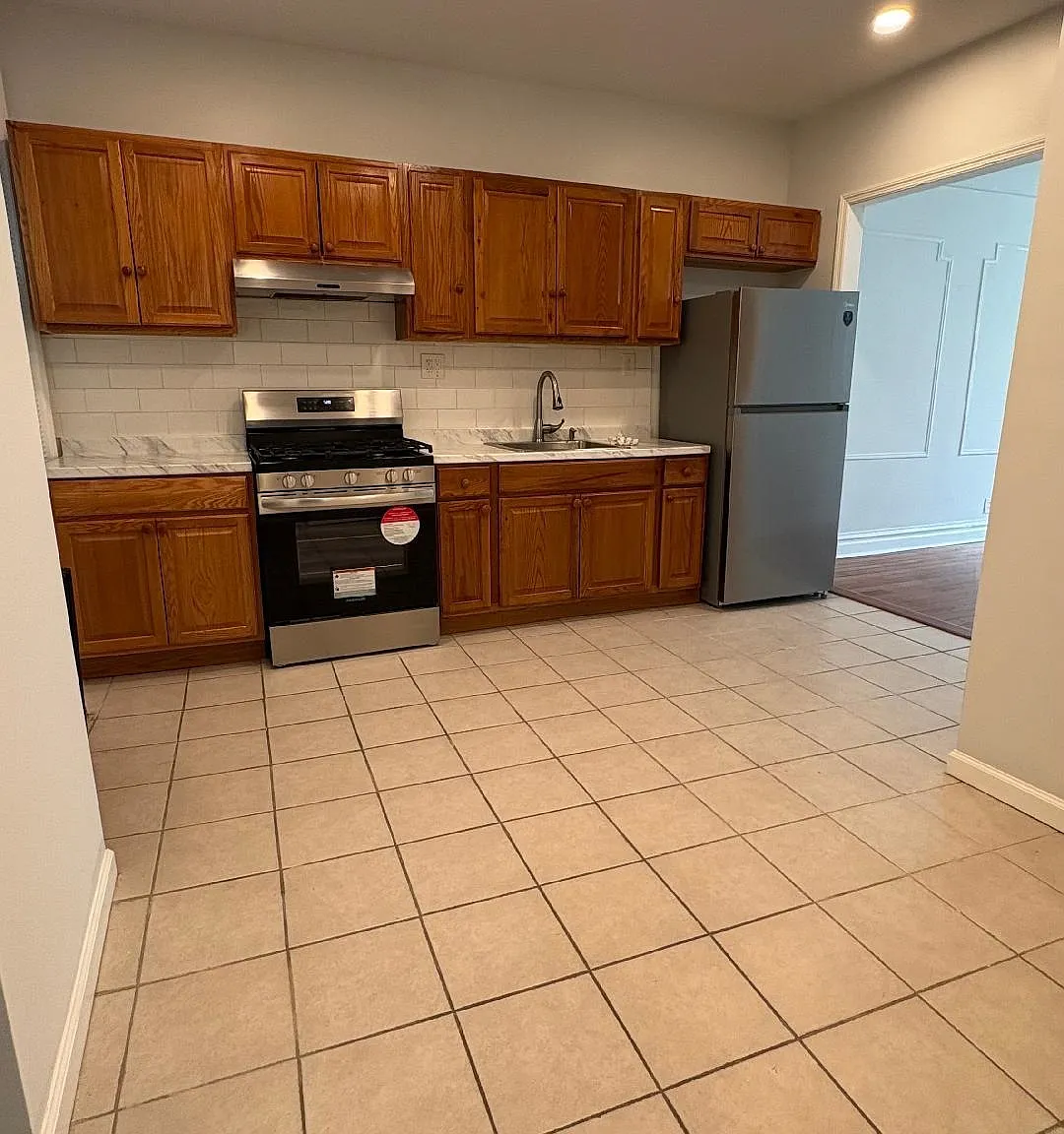 1 bed, 1.0 bath, 600 sqft, $1,700 — Photo 3