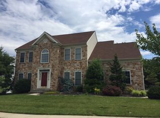 4663 Berwyn Ln, Macungie, PA 18062
