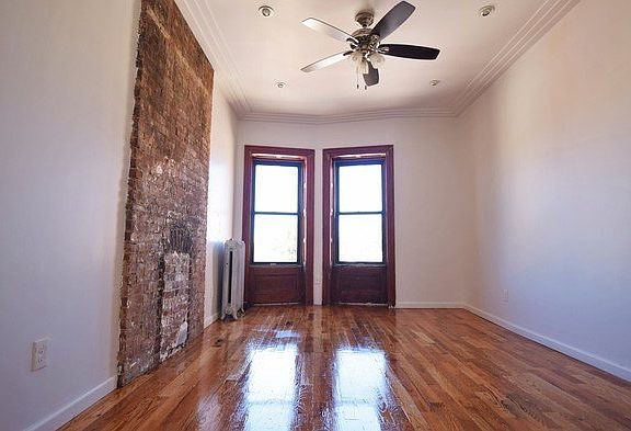 2nd image of 856 Willoughby Ave #Dd