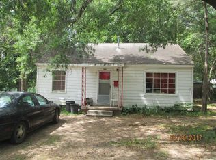 408 Calvin St, Stamps, AR 71860