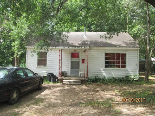 408 Calvin St, Stamps, AR 71860