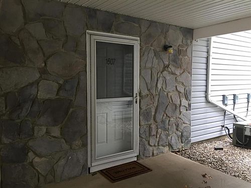 5th image of 1607 Arthur St