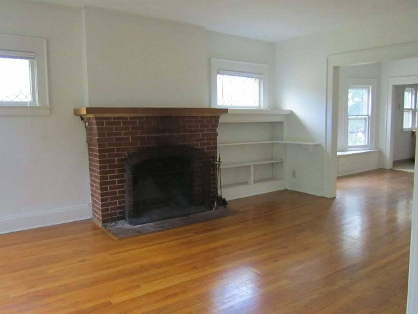 953-55 Westcott Street — Photo 3
