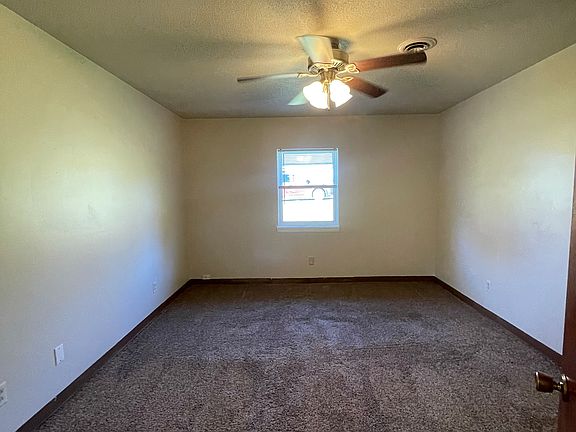 5th image of 3885 Morefield Rd #27