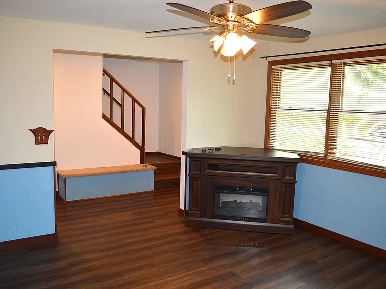 1870 Sand Ridge Ct — Photo 28