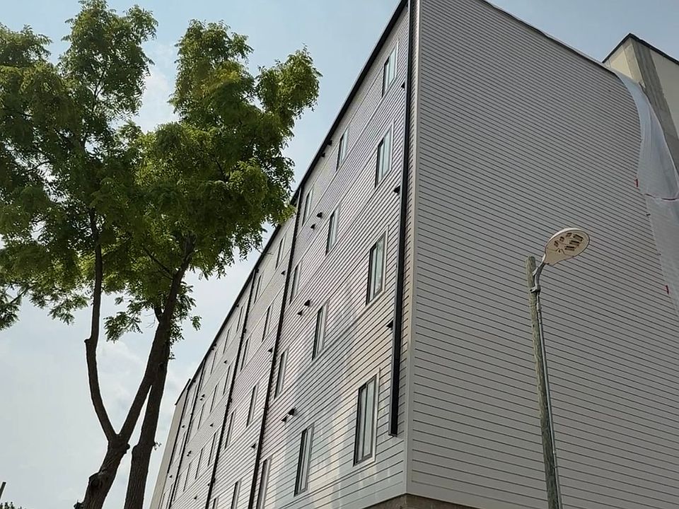 Building Photo 5