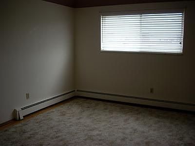 4th image of 126 Randolph St