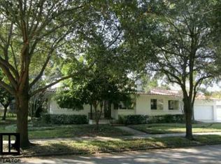 1800 Locust St NE, Saint Petersburg, FL 33704
