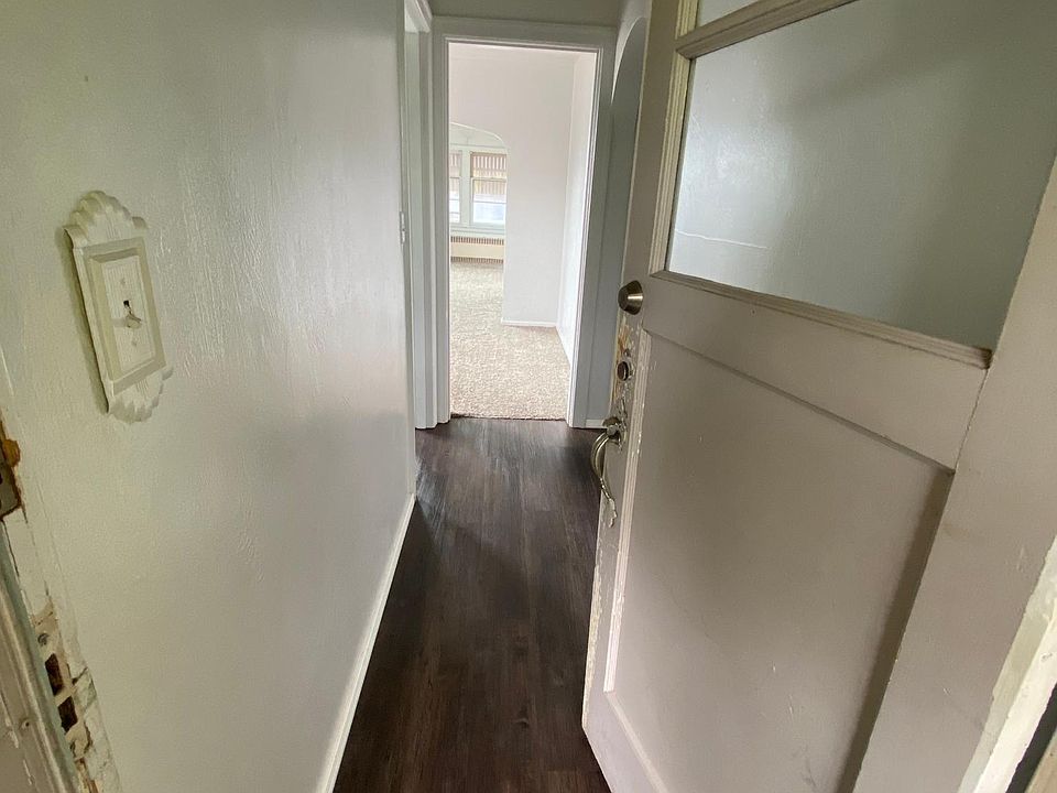 1st image of 1106 Naval Ave #2