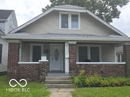351 Congress Ave Photo 1