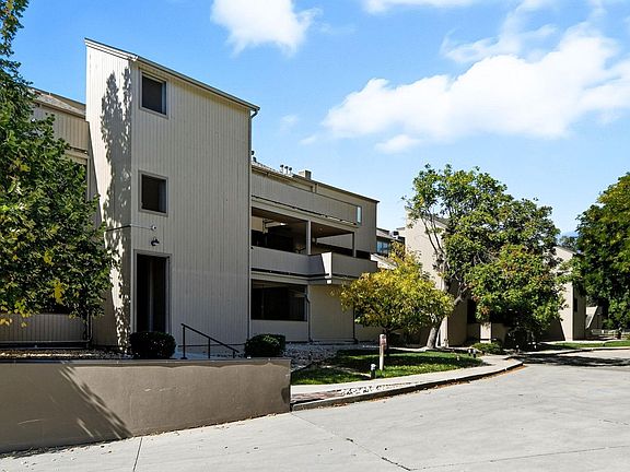 2nd image of 2938 Kalmia Ave #17