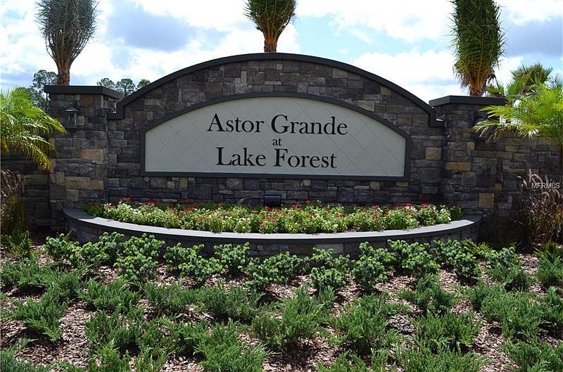 2nd image of 652 Stone Oak Dr