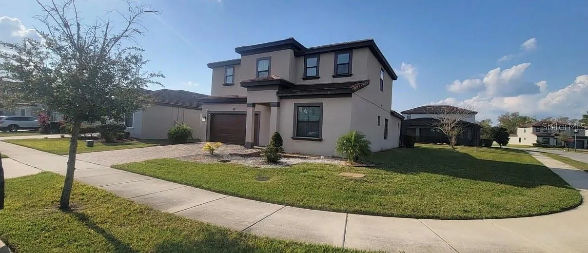 4 bed, 4.0 bath, 2537 sqft, $2,900 — Photo 2