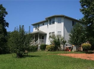 105 Crabapple Dr, Marion, NC 28752