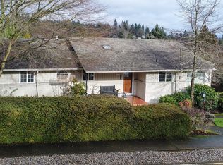 725 SW Moss St, Portland, OR 97219
