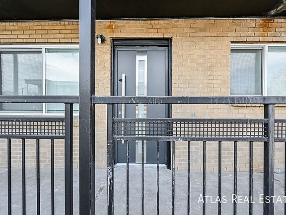 2nd image of 2560 N Ogden St APT 9