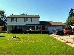 17567 Lincoln Dr, Southfield, MI 48076