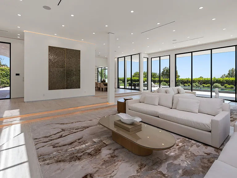 365 Trousdale Pl — Photo 25