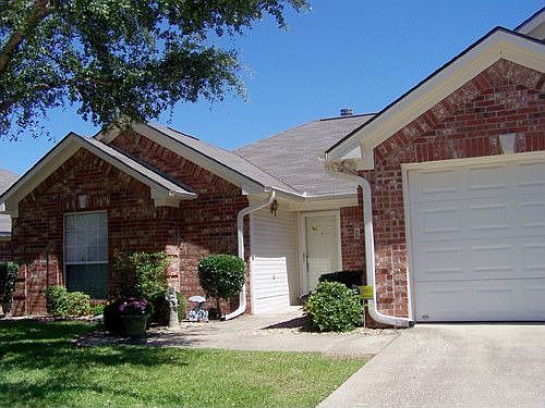 1st image of 5401 Hollytree Dr APT 601