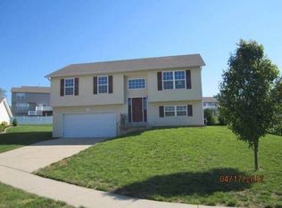 317 Winding Way Ct, Wentzville, MO 63385