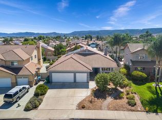 24099 Chatenay Ln, Murrieta, CA 92562