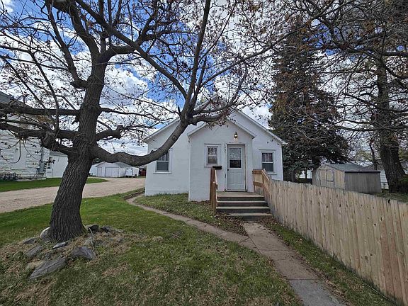 2nd image of 1711 Junction Ave