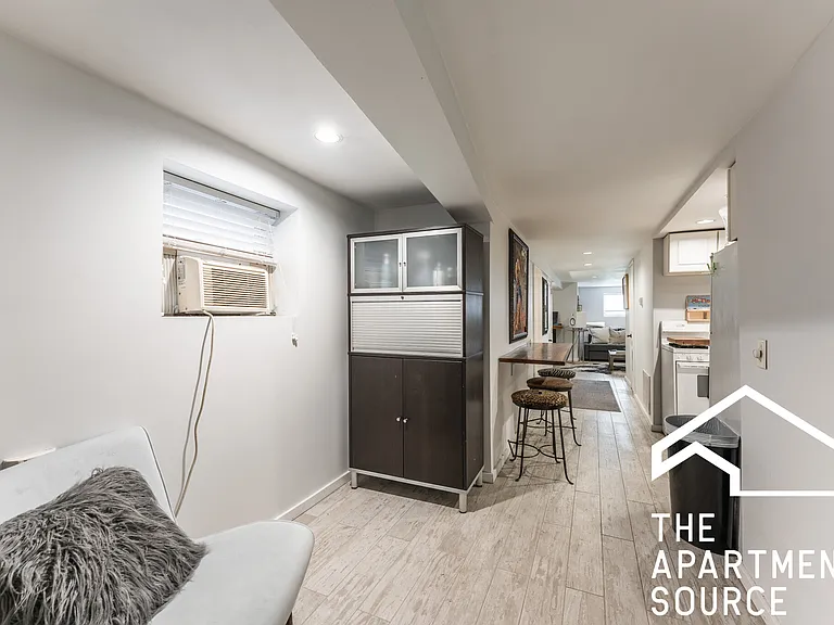 2732 N Monticello Ave #G — Photo 10
