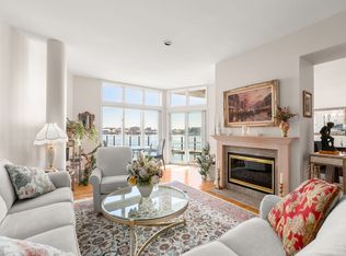 30 Constellation Wharf #30, Charlestown, MA 02129