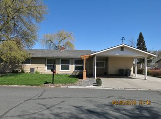 10905 S East St, Island City, OR 97850