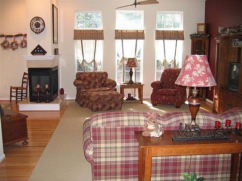 4th image of 44 Aintree Dr