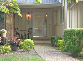 3526 E Catalpa St, Springfield, MO 65809