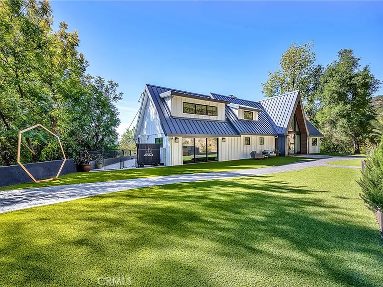 24301 Sylvan Glen Rd — Photo 4