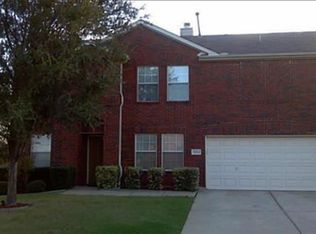 3333 Stoneway Dr, Grand Prairie, TX 75052