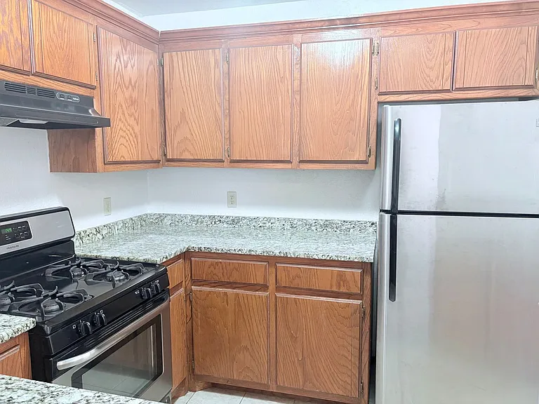 3200 Ridgecrest Ct — Photo 8
