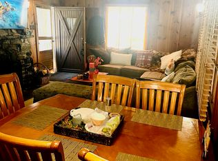 1674 Twin Lakes Rd, Wrightwood, CA 92397