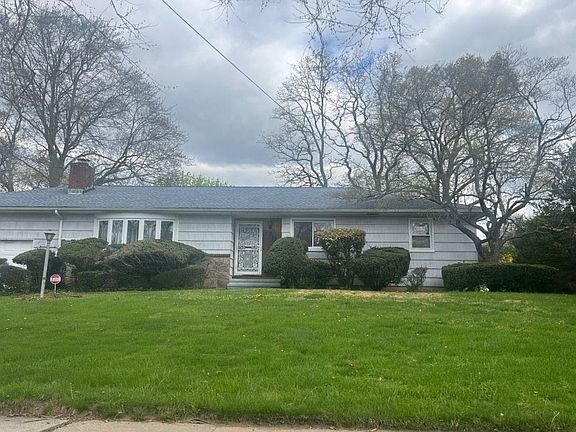 2nd image of 310 W Seaman Ave