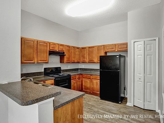 5th image of 5051 Playpen Dr #57