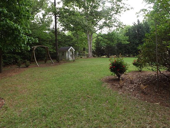 4th image of 105 Rumford Ct