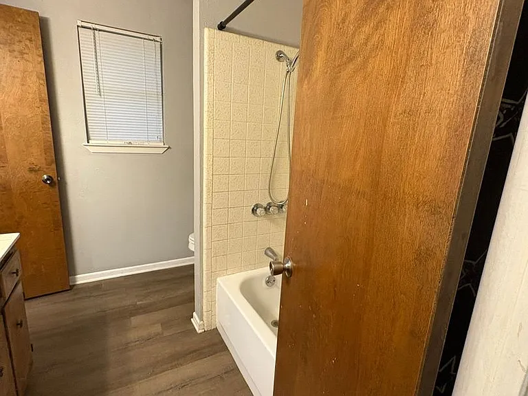 410 Jeffrey Ln — Photo 55