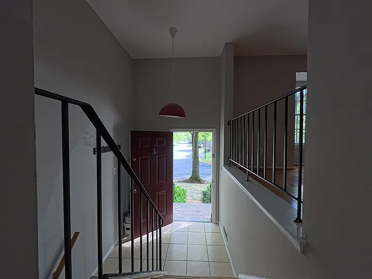 621 Ivy League Ln — Photo 3