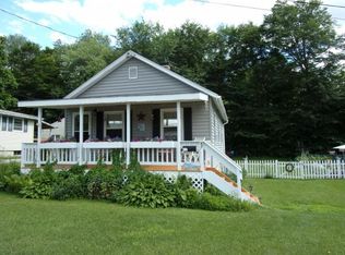 97 Oakes St, Bennington, VT 05201