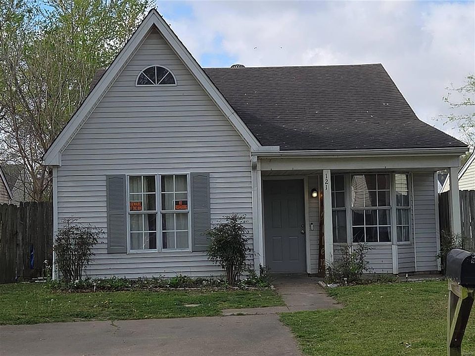 1st image of 121 Lori Ln