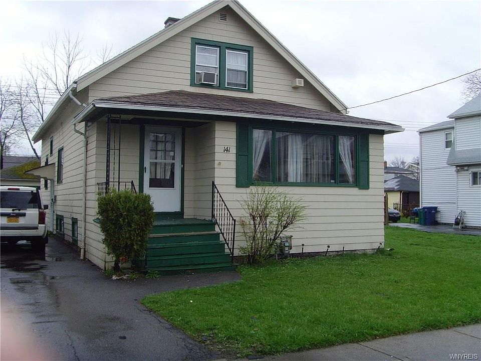 1st image of 141 Hewitt Ave
