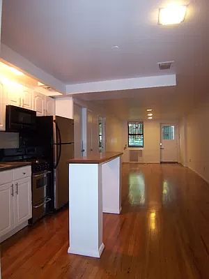 2nd image of 455 W 47th St #Ggf