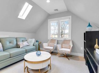 42-36 193rd St #2F, Flushing, NY 11358