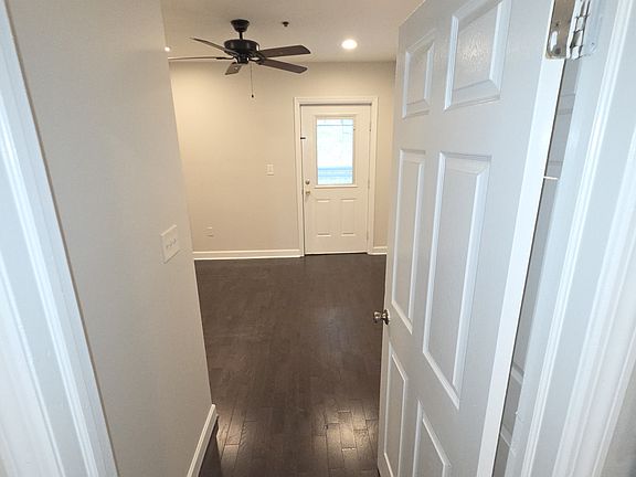 3rd image of 204 Ogden Ave APT 2R