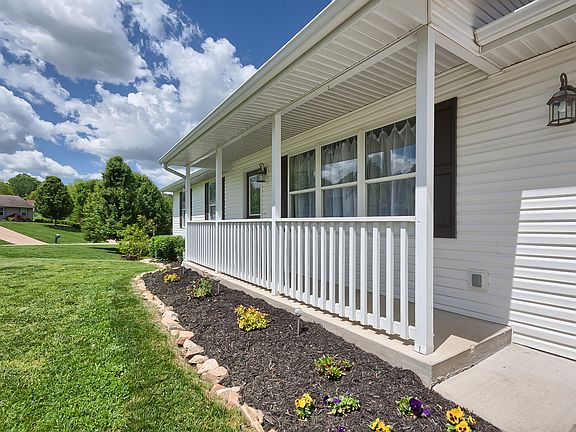 3rd image of 358 Meadow Crest Dr